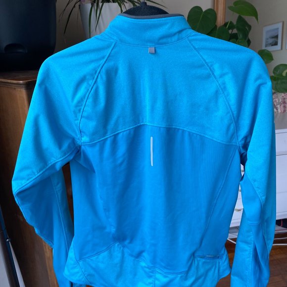 Nike | Women's Blue Dri-Fit Running Jacket - Picture 8 of 9